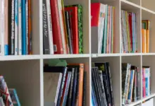 Books on Shelves Naturalists Handbook Series